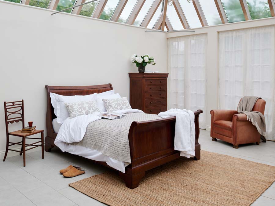 Willis & Gambier Antoinette Bedstead