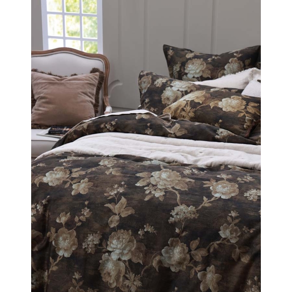 M.M Linen Desdemona Duvet Set - Image 3