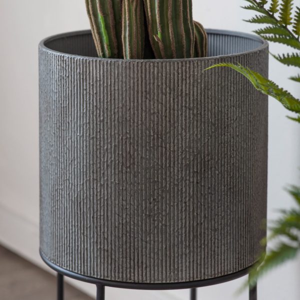 Gallery Interiors  Mada Metal Planter Set of 2 - Image 4