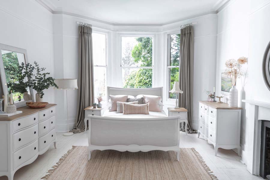 Willis & Gambier Amelie High End Bed