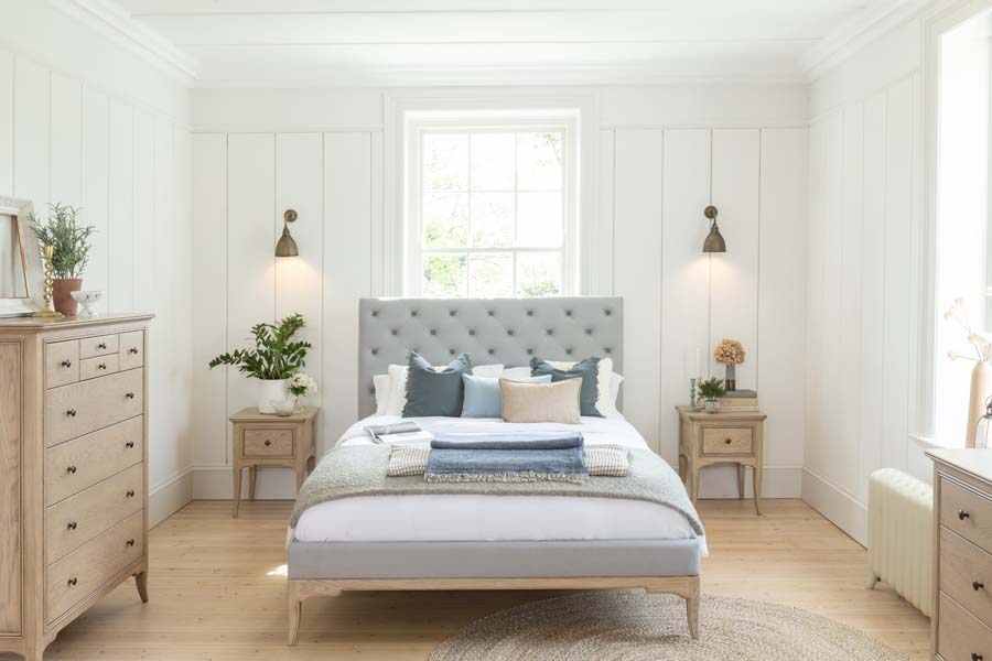 Willis & Gambier Toulon - 135CM Low End Bed Grey
